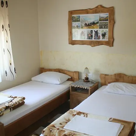 Casa de hóspedes Private Kubura 2*