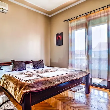 Private Kubura 2* Podgorica